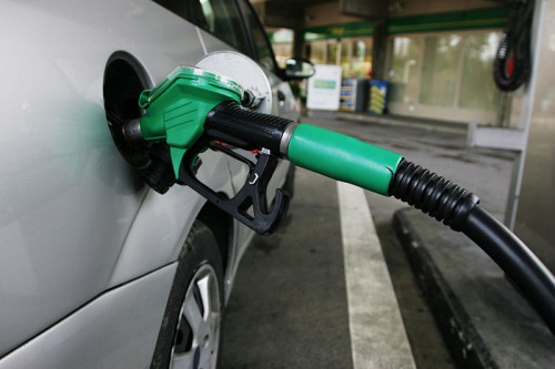  Le carburant franchit la barre des 600 Fcfa à Libreville  