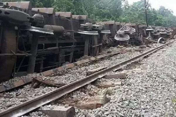 Accidents ferroviaires : la série noire des déraillements se poursuit à la Setrag
