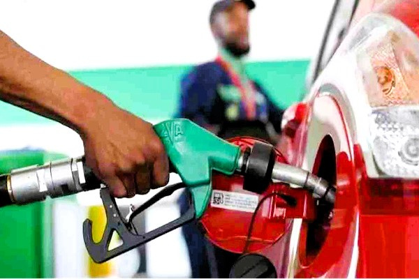 Le Gabon renonce à la suppression des subventions pétrolières pour préserver la paix sociale