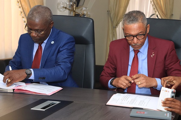 l-institut-technologique-d-owendo-s-associe-au-conseil-des-chargeurs-pour-l-insertion-professionnelle-des-etudiants
