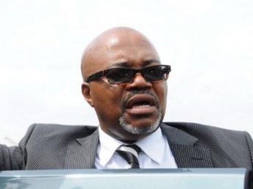 Les partisans d’André Mba Obame incendient l’ambassade du Bénin