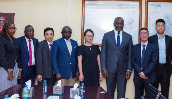 Gabon : des entreprises chinoises prêtes à transformer le manganèse localement