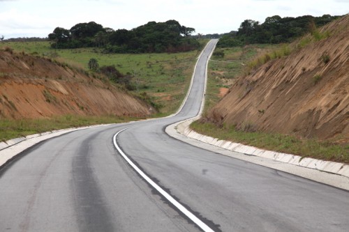 Un consortium d’entreprises italiennes veut financer la construction d’une route reliant le Cameroun au Gabon