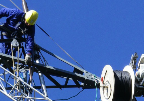 Le groupe français Axione-Bouygues va exploiter la fibre optique au Gabon