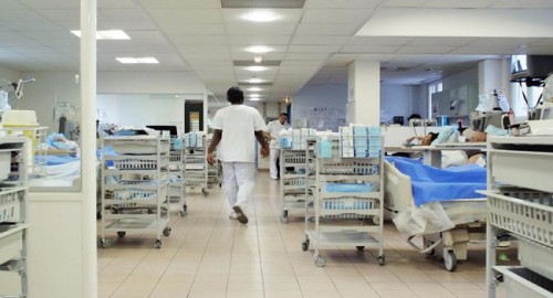 La Cnamgs invite un expert urologue pour les patients de Libreville