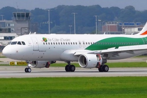 Aéroport de Libreville : un airbus de la compagnie Air Côte d’Ivoire cloué au sol après un incident à l’atterrissage