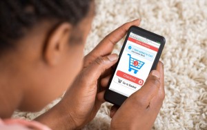 L’utilisation des smartphones au cœur de la célébration de la Journée mondiale des droits des consommateurs au Gabon