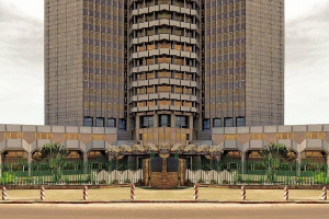CEMAC : les prêts aux États gonflent le bilan des banques en hausse de près de 5000 milliards FCFA en 8 ans