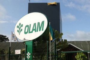L’usine d’huile de palme de Mouila au Gabon inspire le président de la Sierra Leone