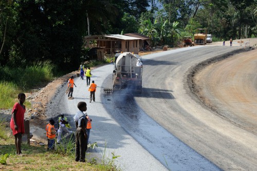 L’Etat gabonais cherche 55 millions € auprès de l’AFD pour réhabiliter la route Ndjolé-Medoumane