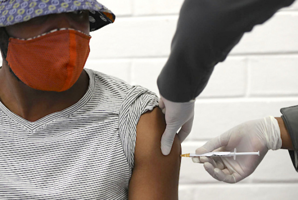 Campagne de vaccination contre la Covid-19: le Gabon cible près de 500 000 personnes prioritaires