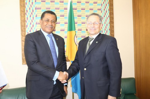Un accord de coopération entre les ACP et la Cemac en vue