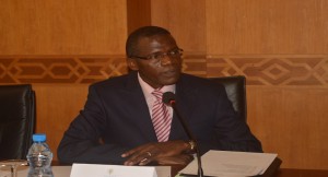 Lambert-Noël Matha préoccupé par la question de l&#039;insalubrité de Libreville