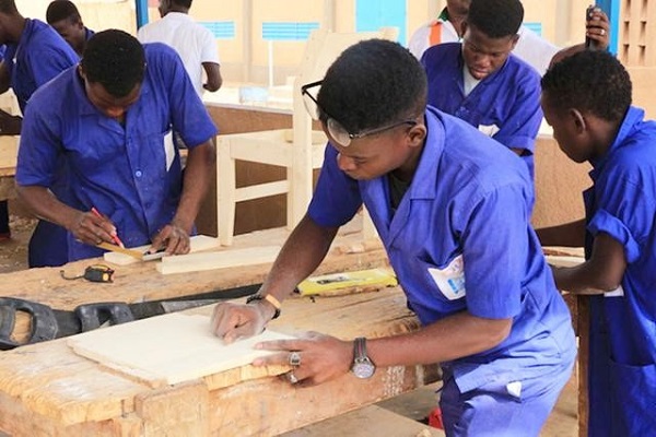Éducation : le Gabon réoriente des élèves de l’enseignement général vers l’enseignement technique et professionnel
