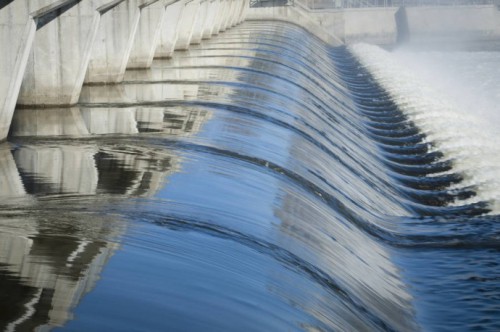 La BAD manifeste sa disposition à financer la construction de deux centrales hydroélectriques au Gabon