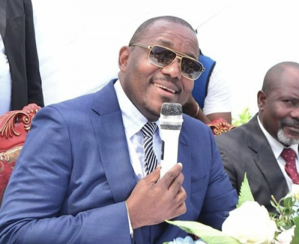 Serge William Akassa remplace Léandre Nzue à la Mairie de Libreville