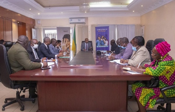 Restructuration de la CNSS : le gouvernement consulte les retraités gabonais