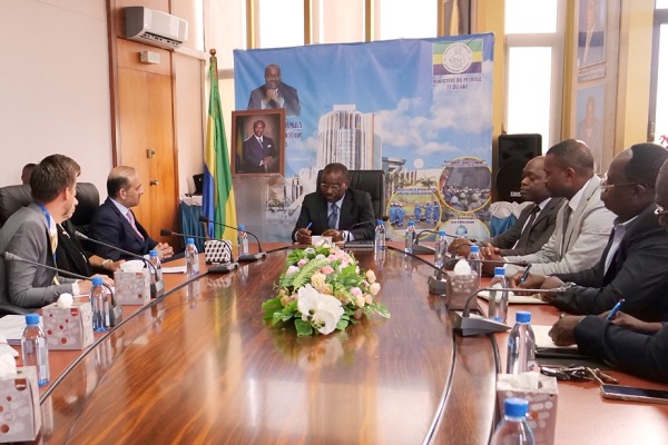 Hydrocarbures : les États-Unis veulent accroitre leurs investissements au Gabon