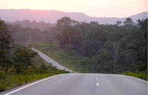 « Les travaux de la transgabonaise ont déjà démarré avec la réfection d’un premier tronçon à l’entrée de Libreville », Ali Bongo