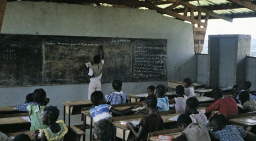 Ali Bongo annonce une réforme de l’éducation