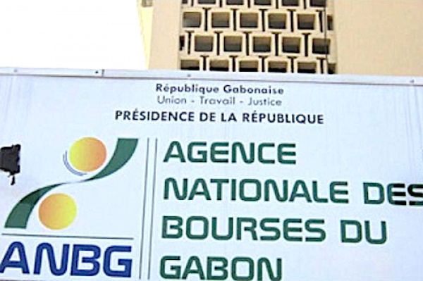 L’Agence nationale des bourses du Gabon dément la suspension du paiement de l’allocation d’études