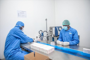 La BDEAC investit 5,9 milliards de FCFA dans le Laboratoire La Santé Pharmaceutique au Gabon