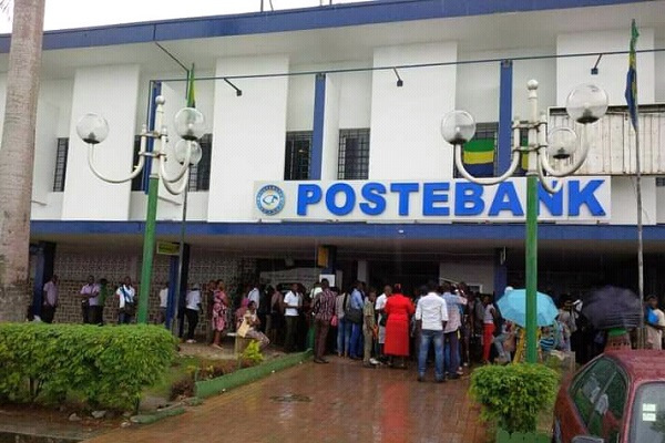 Gabon : l’Etat provisionne 13,7 milliards FCFA pour restructurer la Postebank et rembourser les petits épargnants