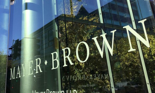 Veolia confie sa bataille juridique face au Gabon au cabinet américain Mayer Brown